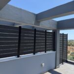 WPC Τάβλα Περίφραξης αυλακωτή 2 x 12 x 360εκ. | γκρι σκούρο - Image 2